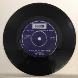 Tom Jones / A Minute Of Your Time - Looking Out My Window / Turkey 1968 / 45'lik / *pop, soul*