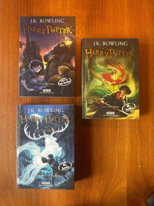 本 トルコ語 Harry Potter ve Felsefe Taşı