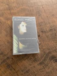 REYHAN KARACA - SEVDİK SEVDALANDIK - KASET (JELATİNİNDE)