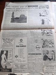 Cumhuriyet Gazetesi - 29 Ağustos 1958 - Hazine Hissesi Kaldırılmıyor - Donanma Terfi Listesi Dünya Kısmen Belli Oldu - Faik Taluy Hayri Bars Fotoğraf - İstanbul Emniyet Müdürlüğüne Tayin Edilen Gümüşhane Valisi Faruk Oktar - Sirkeciden Kazlıçeşmeye Sahil Yolu Cumhuriyet Bayramı'nda Açılıyor - Büyük Bir Tıbbi Ecza Kaçakçılığı - Tiyatrolarımız Hakkında Yeni Karar Ve Tasavvurlar - NATO Başkomutanı General Nostad'ın Ankara ve İzmir'de Teftişleri Fotoğraf - Yılanların Öcü Yazan Fakir Baykurt Yazı Dizisi - Türkiye İş Bankası Şehzadebaşı Şubesi Açılıyor - 500 Sihirbaz Viyana'da Toplandı - Ala Geyik Yazan Yusuf Karataylı Çizen Sezgin Burak - Fenerbahçeli Naci Erdem Hiçbir İhtilafım Yok Dedi - İstanbulspor Galatasaray Maçı İçin Kampta - 1500 Metre Dünya Rekorunu Avustralyalı Herb Elliott Kazandı