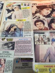 HÜRRİYET KELEBEK GAZETESİ DOĞUM GÜNÜ GAZETESİ - 9 ARALIK 1982 - Gülşen Bubikoğlu-Orhan Gencebay-Sami Hazinses-Fatma Girik-Sarp Kuray-Aliye Gencer-Tanju Gürsu-Yusuf Sezgin-Hulusi Kentmen-Salih Güney-Sezen Aksu-Suna Korad-Samir Sanay-Nesrin Sipahi  20 yılda 3 Leyla-Romeo ile Juliette İstanbul’da-Bunlar da Mecnun’lar-Diplomaya doymuyor-Çalıkuşu-Aklınıza estikçe hap yutmayın-44 bin erkeğe hükmeden kadın-Annelerin en güzeli-Kanatlı motosikletler-Tess-İfrit-İhtiras Kurbanı-Çişelerde yarış var-Yaşar Kemal’in dev romanı İnce Memed- Çalıkuşu ￼