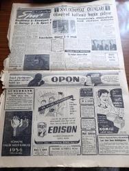 Cumhuriyet Gazetesi - 19 Kasım 1956 - Macaristan'a 200 Bin Rus Askeri Daha Giriyor - Sovyet Askerleri Peşte Sokaklarında Da Kızlara Tecavüze Başladılar - Mısır Birleşmiş Milletlerden Kanalı Temizlenmesini İstedi - Bağdat Toplantısı - Ada Rumları Hammarskjöld'ü Davet Ettiler - Olimpiyat Kafilemiz Bugün Gidiyor - Yanlış Okunan İki Kitabe Yazan Behzat Butak - Haftalık Radyo Programı - İmparator Öjeni Yazan Alain Decause Yazı Dizisi - 1956 1957 Yunus Nadi Mükafatı Şiir Müsabakası - Pazartesi Konuşmaları Yazan Bedri Rahmi Eyüboğlu - Sovyetler Birliği Komünist Partisi Birinci Sekreteri Nikita Hrutçef Batıya Tekrar Hakarette Bulundu - Kararda Mantık Payı Yazan Burhan Felek Köşe Yazısı - Otobüslerin Yeni Hareket Tarifeleri - İzmir'de Bir Amerikalı Çavuş Bir Kıza Tecavüzden Sanık - Galatasaray 3 Beyoğluspor 1 - XVI. Olimpiyat Oyunları - Celal Atik Yaşar Doğu Ve Hüseyin Erkmen Fotoğraf - Fenerbahçe Güneşi 3 0 Yendi