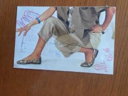 ŞARKICI CEYLAN'IN ''SEV BENİ SEVEYİM SENİ (ANNEM)'' ALBÜMÜNÜN KASET KARTONETİ (ÖN YÜZÜDÜR) - (KÜÇÜK CEYLAN, CEYLAN AVCI) - 10 x 6,5 cm EBADINDA