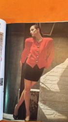 ELELE DERGİSİ - EYLÜL 1988 - ALEV VAİİSOĞLU - ADİL GÜMÜŞOĞLU - CORCİ - BOTE - AZİZ ÜSTEL - CEM MANSUR - FIGEN ORAL - OYA TOLGA - CAROLINE - İMREN AYKUT - ERDAL ATABEK - SEVTAP TÜRKAY - ÇILGIN YAŞLILIK - BACAK GÜZELLİĞİ - SONBAHAR MODASI - EV KADINLARINA SİGORTA - DOSTCA YAŞADIKÇA KAMPANYA - AŞK DEDİĞİN NEDİR - KADIN ÇAĞDAŞ BİR TRUVA ATIDIR - YAŞASIN HAYALLER - YAŞLANMAK FARIMAK İHTİYARLAMAK - PARILTI - 24 SAAT - SEÇELİM - GÜZELLİK POSTASI - BAKIM ÜRÜNLERİNİ TANIYALIM - ESKİ BACAKLARINIZI ATIN - ÇOCUKLAR OKUL YOLUNDA - ADI CAROLINE - ELVEDA HÜZÜN MERHABA EYLÜL - YENİ ÜRÜNLER - DEKORASYON - ÇUVALDIZ - CİNSEL YAŞAM - FAL - BULMACA - BİR ZAMANLAR ÇOCUKTULAR - MEYVELİ TATLILAR - KOLKOLA - EPISOFT - HERKESE YAŞLANMA BİLİNCİ EĞİTİMİ VERİLMELİ - 64 SAYFA