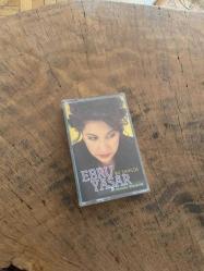 EBRU YAŞAR - BU SAHİLDE / VURULUR DÜŞLERİM - KASET