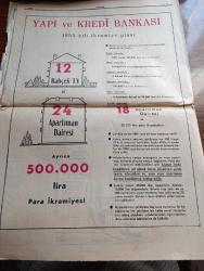 Cumhuriyet Gazetesi - 18 Ocak 1955 - Adnan Menderes'in Lübnan'daki Görüşmeleri Sona Eriyor - Amerikan Hariciye Vekili Dulles Adnan Menderes'i Tebrik Etti - Çalışma Enstitüsü Açıldı Fotoğraf - İsviçre'de Migros Aleyhinde  Neşrolunan Broşürlerdeki İddialar Röportajı Yapan Aslan Tufan Yazman - Zoraki Diplomat Yazan Yakup Kadri Karaosmanoğlu Yazı Dizisi - İtalya'da Aleni Flörtle Mücadele - Tarihe Geçmiş Büyük Aşklar Merove Ve Brünho - Yalancı Şahitlik Müessesesi Yazan Burhan Felek Köşe Yazısı - Mısırlı Ses Sanatkarı Ümmü Gülsüm Sesine Kavuştu - Yeni Futbol Federasyonu Bugün Ankara'da Toplanıyor - Sporda Haftanın Olayları Derleyen Semih Türkdoğan - Garp Haydutları Sümer Sinemasında - İstanbul Belediyesi Şehir Tiyatroları Dram Kısmında Beyaz Güvercin - Yapı Ve Kredi Bankası Tam Sayfa İlan
