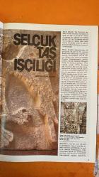 SANAT DÜNYAMIZ DERGİSİ - EYLÜL 1975 - MERYEM DE CARCARADEC – ERSU PEKİN – TURGAY TECZAN – CAN NURCEM – SEDAT ELDEM – SADİ ABAÇ – VEDAT NEDİM TÖR – ADAIR MILL – ARA GÜLER – SAMİ GÜNER – ŞEMSİ GÜNER – OSMAN KADEMOĞLU – AYDIN ERKMEN – NERMİN NEFTÇİ – BAHRİ SAVCI – ADNAN BİNYAZAR – TALAT S. HALMAN – AYKUT GÖRKEY – ORHAN ŞAİK GÖKYAY – MANFRED KRAMER – GABRIEL - SELÇUK TAŞ İŞÇİLİĞİ – YÖRÜK ÇUVALLARI – TÜRK MİĞFERLERİ – KAPADOKYA – TÜRK MİMARİ ESERLERİ – GÜZEL EĞİTİMİ – SANATIN ZENGİNLİĞİ – BİTKİSEL MOTİFLER – ANADOLU SELÇUKLU DEVLETİ – XIII. YÜZYIL SELÇUKLU SANATI – MOĞOL İSTİLASI – DIVRİĞİ ULU CAMİ – YAKUTİYE MEDRESESİ – DÖNER KÜMBET – DİYARBAKIR ULU CAMİ – SANAT DÜNYAMIZ DERGİSİNE YORUMLAR – HALK SANATLARI – ÇOCUK RESİMLERİ – ULUSAL KÜLTÜR – MEZARTAŞI SANATI - 48 SAYFA