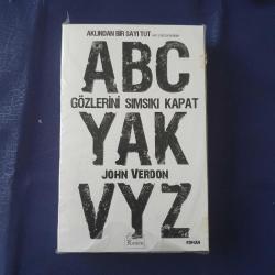 Gözlerini Sımsıkı Kapat