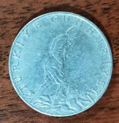 2,5 lira , 2.5 lira , 2 1/2 lira , 2½ lira , 2 buçuk lira , İki buçuk lira 1965