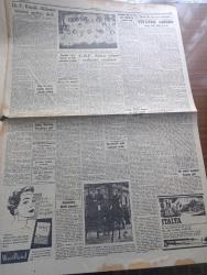 Cumhuriyet Gazetesi - 29 Nisan 1957 -  Fethiye'de Dün De Biri Çok Şiddetli Üç Zelzele Oldu - Doktor Fazıl Küçük Kıbrıs'ın Taksimi Şarttır Dedi Fotoğraf - Başbakan Adnan Menderes Harabe Fethiye'den Yepyeni Bir Kasaba Doğacak Dedi - Amerika Askeri Kuvvetlerin Kısılmamasını İsteyecek - Beşiktaş Ligde Beşinci Oldu Fotoğraf - Kuyrukluyıldız İstanbul Ve İzmir Göklerinde Görüldü - Sanatkar Leyla Gencer Dün Ankara'ya Geldi Fotoğraf - 23 Nisanın Milli Eğitimdeki Yeri - Kırkıncı Oda Yazan Peride Celal Yazı Dizisi - Hukuk Bakımından Şehir Ve İmar İşlerimiz Yazan Ordinaryüs Profesör Doktor Sıddık Sami Onar köşe Yazısı - 2 Jet Uçağımız Suriye Üzerinde Uçmuş - Pazartesi Konuşmaları Yazan Bedri Rahmi Eyüboğlu Köşe Yazısı  - Nuh'un Ankara Makarnası - Galatasaray Mülkiyeliler Birliğine 57 54 Yenildi - Fenerbahçe Mi Kazanacak Galatasaray Mı Yazan Bedri Gürsoy - Milletlerarası İstanbul Voleybol Turnuvası Cuma Günü Başlıyor - Basketbol Hakemi Asım Güngör Evlendi - Krem Pertev - Buğday Bankası