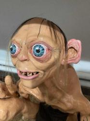 El Yapımı Seramik Gollum Heykeli – Yüzüklerin Efendisi Temalı Koleksiyon Parçası