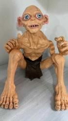 El Yapımı Seramik Gollum Heykeli – Yüzüklerin Efendisi Temalı Koleksiyon Parçası
