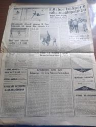 Cumhuriyet Gazetesi - 28 Ocak 1963 - Kaliteli İnsanlar Buhranı Yazan Feridun Ergin Başmakale - Trakya Açlık Tehlikesi İle Karşı Karşıya Bulunuyor -  İsmet İnönü Kış Dolayısıyla Bütün Vazifelileri Dün Çalışma Seferberliğine Davet Etti - Kardan Kapanan Yollar Fotoğraf - İran'da Halk Reformlar İçin Yapılan Referanduma %80 85 Evet Dedi - Milli Türk Talebe Birliği Kongresinde 70 Polis Hazır Bulundu - Gençler Kıbrıs İçin Yürüyüş Yaptılar - Bizim Okuyucumuz Yazan İlhan Selçuk - Akıl Hastalarının Dergisi Yazan Cevat Fehmi Başkut - Kennedy Yeraltı Nükleer Denemeleri İçin Şartlı Olarak Tehir Kararı Aldı - Volvo - Dior İlkbahar Yaz Modelleri - Zavallı İstanbul Yazan Burhan Felek - Bay Oscar Karikatür - Fenerbahçe İstanbulspor'u Rahat Mağlup Etti Fotoğraf - Milan 1 0 Mağlup - Beyoğluspor Karagümrük'ü  Yendi Fotoğraf - Sporda Doping -  Avrupa Şampiyon Kulüpler Voleybol Turnuvası İçin Galatasaray İle Karşılacak Rapid Geliyor - Spor Toto Neticeleri -  Nestle Muhasebe Yardımcısı Arıyor - Aşk Dünyası