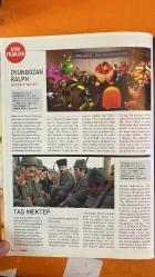 SİNEMA DERGİSİ - ŞUBAT 2013 - BRUCE WILLIS – JAI COURTNEY – MARY ELIZABETH WINSTEAD – PAUL WALKER – BEN FOSTER – LIAM HEMSWORTH – JOHN MOORE – SKIP WOODS – YILMAZ ERDOĞAN – MERT FIRAT – KIVANÇ TATLITUĞ – BELÇİM BİLGİN – ZEYNEP FARAH ABDULLAH – HİKMET BİLA – JEREMY RENNER – GEMMA ARTERTON – FAMKE JANSSEN – PETER STORMARE – TOMMY WIRKOLA – DANTE HARPER – ROONEY MARA – CHANNING TATUM – JUDE LAW – CATHERINE ZETA-JONES – SCOTT Z. BURNS – STEVEN SODERBERGH – AMANDA SEYFRIED – EMILY BLUNT – MICHELLE WILLIAMS – BLAKE LIVELY – JOHN HAWKES – HELEN HUNT – WILLIAM H. MACY – BEN LEWIN – MARK O’BRIEN – CHERYL COHEN-GREENE - A GOOD DAY TO DIE HARD (ZOR ÖLÜM: ÖLMEK İÇİN GÜZEL BİR GÜN) – LIVE FREE OR DIE HARD (ZOR ÖLÜM 4.0) – BEHIND ENEMY LINES – MAX PAYNE – SWORDFISH – X-MEN ORIGINS: WOLVERINE – KELEBEĞİN RÜYASI – BİR ZAMANLAR ANADOLU'DA – GERGEDAN MEVSİMİ – HANSEL & GRETEL: WITCH HUNTERS – THE HURT LOCKER – THE TOWN – PRINCE OF PERSIA: THE SANDS OF TIME – KILL BULJO: THE MOVIE – SIDE EFFE - 114 SAYFA