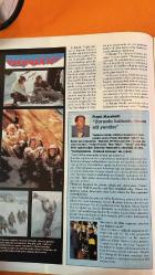 ANTRAKT AYLIK SİNEMA DERGİSİ - AĞUSTOS 1993 - YILMAZ GÜNEY – SİNAN ÇETİN – MAHİNUR ERGUN – NAKİ TURAN TEKİNSAV – ATİLLA DORSAY – HALUK ÜÇEL – FRANK MARSHALL – JOEL SCHUMACHER – MICHAEL DOUGLAS – ROBERT DUVALL – BARBARA HERSHEY – RACHEL TICOTIN – ETHAN HAWKE – VINCENT SPANO – JOHN PATRICK SHANLEY – EDWARD DMYTRYK – BRIGITTE BARDOT – GERALDINE PAGE – INGRID BERGMAN – MONIQUE NEUBOURG – ALAIN BOUZY – ÇAĞDAŞ KAYA - SONUN BAŞLANGICI (FALLING DOWN) – YAŞAMAK İÇİN (ALIVE) – NINJA KAPLUMBAĞALAR 3 – SISTER ACT – AY VAKTİ – AHLÂKSIZ TEKLİF – MEDCEZİR MANZARALARI – METROPOLIS – SİNAMADA KURGU – DEVRİM SİNEMASI - 34 SAYFA