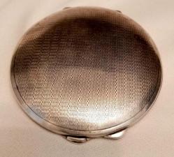 ANTİKA GÜMÜŞ MALZEMEDEN ÜRETİLMİŞ İNGİLİZ HESKETH PUDRİYER AĞIRLIK 50,14 GR