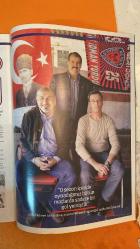 FOURFOURTWO DERGİSİ-   2013 -    ALI KAHRAMANLI - IVAN DE SOUZA - SERKAN YANIK - ÖZDEN ÖNGÜN - HASAN BASRI GÜZELOĞLU - BEKIR KORKMAZ - MUHAMMED ADAK - İBRAHIM İLHAMİ KOÇ - ERMAN TOROĞLU - LEFTER - LEVENT ARIKDOĞAN - VOLKAN TASLAK - MEHMET ALI KARAKUŞ - MEHMET ERTANIROĞLU - ATIF ÖZTOPRAK - MERSİN İY ÖZEL - UNUTULMAZ 1982-83 SEZONU - 2013 MERSİN XVII. AKDENİZ OYUNLARI - MERSİN STADYUMU - AKDENİZ KÖYÜ - TENİS KOMPLEKSİ - JİMNASTİK SALONU - ERDEMLİ ATIŞ POLİGONU - OLİMPİK YÜZME HAVUZU - NEVİN YANIT ATLETİZM KOMPLEKSİ - MERSİN İDMANYURDU - ŞEHRİN SPOR GELİŞİMİ  -  38 SAYFA