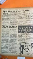 SOSYETE 13 DERGİSİ - 13 MART 1980 - VURAL GÖKÇAYLI - OSMAN BOYNER - ALİ RIZA ÇARMIKLI - SAFFET SİMAVİ - EROL SİMAVİ - BELMA SİMAVİ - ADNAN MENDERES - OSMAN BOYNER’İN İKİ HALİT ARASINDAKİ KONUMU - ALİ RIZA ÇARMIKLI’NIN ÇAPKINLIK İDDİALARI - SAFFET SİMAVİ’NİN VEFATI VE EROL SİMAVİ’NİN DERİN YASİ - KANLICA’DA GERÇEKLEŞEN CENAZE VE SEMTİN TEPKİSİ - EROL SİMAVİ’NİN BABALIK DRAMI VE DUYGUSAL PORTRESİ - BELMA SİMAVİ’NİN ANNE OLABİLME MÜCADELESİ - ANARŞİ ÜZERİNE SOSYO-EKONOMİK BİR ANALİZ - KENTSEL YAPILANMA VE GECEKONDULAŞMA SORUNU - ADNAN MENDERES DÖNEMİNDEKİ HİDROELEKTRİK POLİTİKALARI - ANARŞİNİN TEMELLERİNDEKİ GÖÇ VE KENTLEŞME KRİZLERİ - 26 SAYFA