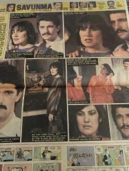 KELEBEK GAZETESİ DOĞUM GÜNÜ GAZETESİ - 18 OCAK 1987 - cadillac-kader-Hülya Koçyiğit-Gülşah Soydan-gürsel Ateş-Semra Aksu-üç yabancı-alpago-Metin soysal-günün adamı-Ali Poyrazoğlu-Levent kazak-bizimkiler-hangi ünlü ile kafa dengisiniz-Limda evans-joan collins-Liz taylor-kelebek falını tire savunma-Gülşen Bubikoğlu-Kenan kaal-Erol Günaydın-Merih Akalın-Nazan ayaz-Fikret Hakan-fatoş-