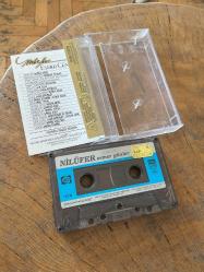 NİLÜFER - ESMER GÜNLER - KASET