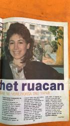 GENÇLİK DERGİSİ - 2 ŞUBAT 1990 - BARIŞ MANÇO – KENNY MOORE – NÜKHET RUACAN – JOHNNY LYNDON – MICHAEL JACKSON – BON JOVI – CHARLES SCHULZ – JACK LANG – MEMDUH ARSLAN – OCTAVIO PAZ -  SNOOPY 40 YAŞINDA: CHARLES SCHULZ’UN İKONİK KAHRAMANI SERGİLERLE KUTLANIYOR – BARIŞ MANÇO’DAN TÜRKÇE METAL MÜZİĞE DESTEK MESAJI – MADONNA VE MICHAEL JACKSON NEDEN TÜRKİYE’DEN ÇIKMIYOR? BARIŞ MANÇO ANLATIYOR – EUROVISION BİR KABİLELER YARIŞI MI? MANÇO’DAN SERT ELEŞTİRİ – AŞK BİR SKANDALDIR: MEMDUH ARSLAN’DAN DUYGUSAL BİR DENEME – 1990’LAR GENÇLİK KÜLTÜRÜNDE POSTERLER: BON JOVI, MICHAEL JACKSON – SNOOPY’NİN UZAYA YOLCULUĞU VE APOLLO 10 HATIRASI – CHARLES SCHULZ’UN ÖĞRETMENİNE MESAJI: “İYİ Kİ DİNLEMEMİŞİM” – GÜNEŞ GENÇLİK DERGİSİNDEN KALEMLER: AHMET TULGAR, MEMDUH ARSLAN – TÜRK METAL MÜZİĞİ ÜZERİNE DEĞERLENDİRME: DİL SEÇİMİ ÜZERİNE TARTIŞMA-  47 SAYFA