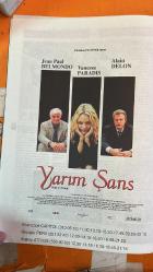 SİNEMA HAFTALIK ANTRAKT DERGİSİ - JIM ABRAHAMS – JAY MOHR – LLOYD BRIDGES – OLYMPIA DUKAKIS – CHRISTINA APPLEGATE – BILLY BURKE – GIANNI FRIZZELLI – MARY MALIN – TERRY STOKES – PIERRE LETARTE – GREG NORBERG – MICHAEL MCMANUS – WILLIAM ELLIOTT – BILL BADALATO – PETER ABRAMS – ROBERT L. LEVY – ELENA VITZATZANIA MICHAEL GAMBON – JODHI MAY – POLLY WALKER – DOMINIC WEST – LUISE RAINER – KEVIN WHELAN – BRIAN LOC – JULES VAN DEN STEENHOVEN – KATHARINE OGDEN – CHARLES COHEN – NICK DEAR – MARC VLESSING – KAROLY MAKK KEVIN KLINE – TOM SELLECK – JOAN CUSACK – MATT DILLON – DEBBIE REYNOLDS – WILFORD BRIMLEY – BOB NEWHART – FRANK OZ – PAUL RUDNICK – ROB HAHN – MARC SHAIMAN ALAIN DELON – JEAN PAUL BELMONDO – VANESSA PARADIS – PATRICE LECONTE – PATRICK DEWOLF – STEVEN POSTER – ALEXANDRE DESPLAT – ALEXANDRE LASKOVLEV – VALERY GATAEV – MICHEL AUMONT - MAFIA! – THE GAMBLER – KUMARBAZ – VÜCUT DİLİ – IN & OUT – YARIM ŞANS – HALF A CHANCE – FRANSIZ SİNEMASI – KOMEDİ FİLMİ – OSCAR TÖRENİ SKANDALI - 14 SAYFA