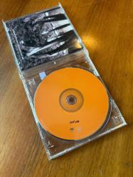 Pearl Jam - Vs. / Audio CD - Sony Music 1993 (Arka kapak kartoneti yoktur)