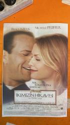 SİNEMA HAFTALIK ANTRAKT GAZETESİ - SAYI : 38 -  CHRIS O'DONNELL - RENÉE ZELLWEGER - ARTIE LANGE - EDWARD ASNER - HAL HOLBROOK - JAMES CROMWELL - PETER USTINOV - BROOKE SHIELDS - JENNIFER ESPOSITO - MARIAH CAREY - REBECCA CROSS - SERDAR AKAR - MÜJDE AR - SAVAŞ DİNÇEL - RAFET EL ROMAN - ERKAN CAN - KEMAL SUNAL - ERTEM EĞİLMEZ - GÜLER SUNAL - ERKAN CAN - SARAS DİNÇEL - RAFT EL ROMAN - MEL GIBSON - WALTER MATTHAU - JACK LEMMON - VITTORIO GASSMAN - GUSIPPE DE SANTIS - KAROLY MAKK - BERTRAND BLIER  ŞAHANE BEKAR - DAR ALANDA KISA PASLAŞMALAR - HABABAM SINIFI - ZÜBÜK - SALAKO - DÜTTÜRÜ DÜNYA - ORTA DİREK ŞABAN - PROPAGANDA - KURABİYE’NİN TALİHİ - ACT PIRINÇ - KADIN KOKUSU - THE GAMBLER - BUFFET FROID - VATANSEVER - CESUR YÜREK  KEMAL SUNAL’DAN VEDA GÜLÜCÜĞÜ - WALTER MATTHAU VE VITTORIO GASSMAN’A VEDA - DAR ALANDA KISA PASLAŞMALAR ÇEKİMLERİ SÜRÜYOR - VATANSEVER FİLMİ ABD’DE GIŞE REKORU KIRDI - 3. ULUSLARARASI SİNEMA TARİH BULUŞMASI BAŞVURULARI - ANKARA SİNEMA DERNEĞİ YAZ GÖSTERİML    - 12 SAYFA