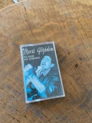 MURAT GÖĞEBAKAN - TEK SUÇUM SENİ SEVMEKMİŞ - KASET