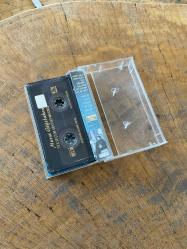 MURAT GÖĞEBAKAN - TEK SUÇUM SENİ SEVMEKMİŞ - KASET