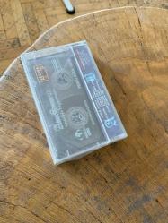 ADNAN ŞENSES - SENSİZLİĞİ TAŞIYAMAM - KASET (JELATİNİNDE)