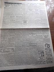 Cumhuriyet Gazetesi - 5 Ocak 1949 - Sarığa Hasret Yazan Nadir Nadi Başmakale - Yol Vergisi Tasarısı Dün Son Şeklini Aldı - Bazı Tekel Maddelerinde Zam Asılsız - Celal Bayar'ın Adana'nın Kurtuluş Bayramı'nda Konuşması - Yunanistan'da Markos Komünistler Tarafından İdam Edilmiş - Kurşuna Dizilen 33 Vatandaş - Filistin Uzlaştırma Komisyonu Hüseyin Cahit Yalçın Komisyon Üyeliğine Seçildi - Ahmet Tahtakılıça Mecliste Verilen Ceza - Bugünkü Bulgaristan'ın İç Yüzü Yazan Stefan Minçef Sarbakof Yazı Dizisi - Süveyş Kanalı Tehlikede Mi Yazan Ömer Rıza Doğrul - Türkiye'de Çocuk Suçları - Dışarıdaki Türkler Yazan Burhan Felek Köşe Yazısı - Efe Aşkı Pangaltı Akın Sinemasında - Walt Disney Renkli Besteler Yıldız Sinemasında - Kurban Kraliçe Filmi İnci Sinemasında - Milli Piyangocu Tekkollu Cemal - Müzeyyen Senar Işıl Turkuaz Aile Salonunda - Bugünkü Radyo Programı - İstanbul Belediyesi Şehir Tiyatroları Dram Kısmında Ruyblas Komedi Kısmında Paydos Oyunu - Zetor Dizel Traktörleri