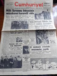 Cumhuriyet Gazetesi - 24 Şubat 1951 - Milli Savunma Bütçesinin Müzakeresi Hararetli Oldu - Jurnallar Meselesi - Birleşmiş Milletler Dün Yeniden İlerlediler - Birliklerimiz Tarafından İşgal Edilen Bir Köye Tugayımızın Alameti Bir Direğe Çakılırken Fotoğraf - Kore'de Yaralanan Yiğitler - Kore'den Dün Gece 2 Yaralımız Daha Geldi - 37 Talebinin Evlerinde Araştırmalar Yapıldı - Amerikan Amiralleri Yaralılarımızı Ziyaret Etti Fotoğraf - Filozof Diyor Ki Yazan A. Adnan Adıvar - Turhan Selçuğun Karikatür Sergisi - Bahar Yazdan Sonra Geldi Nakleden Vahdet Gültekin - Cevap Yazan Burhan Felek Köşe Yazısı - Safiye Ayla Konserleri Bu Pazar Eminönü Halkevinde - Kore'den Türkiye'dekilere Mektup - Türkiye'den Koredekilere Mektup - Fenerbahçe İstanbulspor Bugün Karşılaşıyor - Beşiktaş Emniyet Maçı - Maksimde Muammer Karaca Opereti Onbire Beş Var- Philips Radyo - TWN Motosiklet - Jaguar Otomobil - İsviçre Marvin Saatleri