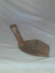 Ayak formunda , güzel patineli ahşap kirkit, osmanlı dönemi...