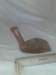 Ayak formunda , güzel patineli ahşap kirkit, osmanlı dönemi...