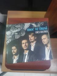 MOR VE ÖTESİ GÜNEŞİ BEKLERKEN CD SIFIR AMBALAJINDA