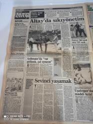 FOTOMAÇ SPOR GAZETESİ FOTOMAÇ DOĞUM GÜNÜ GAZETESİ-11 Aralık 1991-trabzonspor-uefa kupası-bordo mavi-kopenhag-bakan yılmaz-mehmet Ali yılmaz-ünal-fenerbahçe-bahadır çok kişiler-özyazıcı-beşiktaş'ın golcüsü feyyaz-beşiktaş-spor ekranı-sporcunun kaderi-feyyaz kutladı-İzmir spor-karşıyaka-göztepe-salihli spor-muğla spor-denizlispor-kayserispor-rövanşı'da 22 sayı yetecek-afyon hukuk-kuloğlu spor-altayda sıkı yönetim-ergün hiçyılmaz-hülya erçin-oğulcan tanrıyar-Ali kayakıt-tek kollu futbolcu harikalar yaratıyor-cimbom-kadir-milne mutlu-