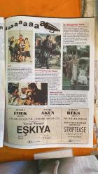 SİNEMA HAFTALIK ANTRAKT DERGİSİ  -  SAYI 4  -   SLEEPERS – THE CELL / HÜCRE – IŞIKLAR SÖNMESİN – MUM KOKULU KADINLAR – TABUTTA RÖVAŞATA – SENDE GİTME – YABAN – İLK KORKU / PRIMAL FEAR – İNCİ DENİZ DİBİNDE – KAYIP ÇOCUKLAR ŞEHRİ / LA CITÉ DES ENFANTS PERDUS – THINGS TO DO IN DENVER – DR. MOREAU’NUN ADASI - BRAD PITT – DUSTIN HOFFMAN – ROBERT DE NIRO – KEVIN BACON – VITTORIO GASSMAN – JASON PATRIC – BARRY LEVINSON – RICHARD GERE – EDWARD NORTON – LAURA LINNEY – JOHN MAHONEY – ALFRE WOODARD – FRANCES MCDORMAND – ANDY GARCIA – CHRISTOPHER WALKEN – CHRISTOPHER LLOYD – WILLIAM FORSYTHE – BILL NUNN – TREAT WILLIAMS – VAL KILMER – MARLON BRANDO – FAIRUZA BALK – JEAN-PIERRE JEUNET – MARC CARO – JUDITH VITTET – RON PERLMAN – JOSEPH COMAR – DANIEL EMILFORK – JEAN-LOUIS TRINTIGNANT – MIRELLE MOSSE – HÜSEYİN KUZU – SAİM YAVUZ – DENİZ YAVUZ – TOLGA AKINCI – DOĞUKAN ORAN – İBRAHİM TÜRK – ORAL KURT – NİHAT DİNDAR – EMİNE KARADAYI – ELMAS ÖZCAN – A. EFE ÖĞÜTÜCÜ – NERMİN AMİL - 14 SAYFA