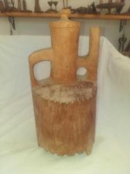 ''Eski çamlar bardak oldu'' atasözündeki bardak...Heykel gibi, üç ayaklı ahşap ibrik...Yörük işi , Osmanlı dönemi