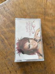 SAFİYE SOYMAN - BİRDE BENDEN DİNLEYİN - KASET (JELATİNİNDE)