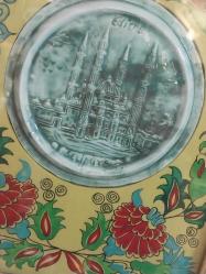 Edirnekâri süslemeli Selimiye Camii Çini  Sanatçı Nadir Adlı İmzalı.