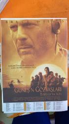 SİNEMA HAFTALIK ANTRAKT GAZETESİ - 14–20 KASIM 2003 - DENYS ARCAND – REMY GIRARD – STÉPHANE ROUSSEAU – MARIE-JOSÉE CROZE – MARINA HANDS – DOROTHÉE BERRYMAN – LOUISE PORTAL – DOMINIQUE MICHEL – ISABELLE BLAIS – TONE CECCHINATO – SOPHIE LORAIN – MITOU GELINAS – MARKITA BOES – MICHELINE LANCTÔT – DENIS BOUCHARD – SYLVE DRAPEAU – JEAN-MARC PARENT – DOMINIC DANCEUL – YVES DESGAGNÉS – GALLES PELLETIER – JEAN RENÉ QUELLET – LISE ROY – MACHA GRENON – DANIEL BRIÈRE – SÉBASTIEN HUBERDEAU – BRUCE WILLIS – MONICA BELLUCCI – COLE HAUSER – EAMONN WALKER – JOHNNY MESSNER – NICK CHINLUND – CHARLES INGRAM – PAUL FRANCIS – CHAD SMITH – TOM SKERRITT – FERNANDO LEÓN DE ARANOA – JAVIER BARDEM – LUIS TOSAR – CELSO BUGALLO – MONICA GARCIA – SERGE RIABOUKINE – JOHN TRAVOLTA – CONNIE NIELSEN – SAMUEL L. JACKSON – ALI ULVİ UYANIK - BARBARLARIN İSTİLASI – GÜNEŞİN GÖZYAŞLARI – GÜNEŞLİ PAZARTESİLER – KURALDIŞI – MATRIX REVOLUTIONS – PINOKYO – KISA VE ACISIZ – UÇAN SÜPÜRGE KISA FİLM ÖYKÜSÜ YARIŞMASI – TE - 16 SAYFA