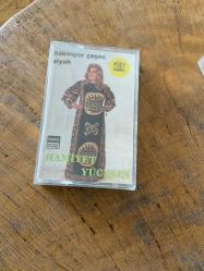 HAMİYET YÜCESES - BAKMIYOR ÇEŞMİ SİYAH - KASET