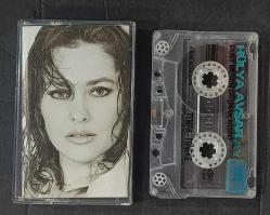 HÜLYA AVŞAR * DOST MUSUN DÜŞMAN MISIN? * KASET