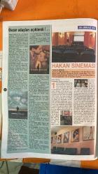 SİNEMA HAFTALIK ANTRAKT GAZETESİ -  4 ŞUBAT 1999   -  KİŞİLER: WESLEY SNIPES - STEPHEN DORFF - KRIS KRISTOFFERSON - N'BUSHE WRIGHT - DONAL LOGUE - SANJA MILKOVICH HAYS - MARK ISHAM - PAUL RUBELL - KIRK M. PETRUCCELLI - THEO VAN DE SANDE - STAN LEE - AVI ARAD - JOSEPH CALAMARI - DAVID S. GOYER - STEPHEN NORRINGTON - YILMAZ GÜNEY - ŞERİF GÖREN - FAMKE JANSSEN - JEFF GOLDBLUM - PIERCE BROSNAN - MICHAEL DOUGLAS - MERYL STREEP - AGÂH ÖZGÜÇ - ZEKİ ÖKTEN - DENZEL WASHINGTON - RON HOWARD - BILL PAXTON - MUHAMMED ALİ - WILL SMITH - BARRY SONNENFELD - MIMI LEDER  BAŞLIKLAR: BLADE VİZYONDA - YOL YENİDEN SALONLARDA - SİNEMA GÜNLERİ ETKİNLİĞİ - AZİZ NESİN EMEK ÖDÜLÜ - HOLLYWOOD YILDIZLARI - SİNEMA VE VAROLUŞ - VAMPİR MİTOSU - TİTANİC VAKASI - OSCAR YARIŞI - SINEMA SANATI VE ESTETİK - SINEMA YAZARI ÖDÜLLERİ  FİLMLER: BLADE - YOL - VAMPİRLE GÖRÜŞME - FATHERS AND SONS - LORD OF ILLUSIONS - GOLDEN EYE - CITY OF INDUSTRY - DEEP RISING - RPM - NOOSE - ROUNDERS - THE GINGERBREAD MAN - FINDING  -  14 SAYFA