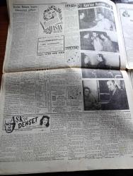 Cumhuriyet Gazetesi - 5 Ocak 1951 - Bütçe Tartışmaları Cumhuriyet Başmakale - Celal Bayar Ve Başbakan Adnan Menderes Dün İstanbul'a Geldi Fotoğraf - Milletlerarası Mülteci Teşkilatı Heyeti Geldi Fotoğraf - Devlet Bakanı Fevzi Lütfi Karaosmanoğlu Bugün Almanya'ya Gidiyor - Çinliler İle Anlaşmak İçin Yeni Teşebbüsler - Başkan Truman İyimser - Seul Şehri Alevler İçinde - Korgeneral Şahap Gürler Tokyo Hastaneleri Ziyareti Esnasında Yaralı Bir Erimizle Görüşürken Fotoğrafı - Tarsus Gemisi İle Getirilen Kürkler - Pazartesi Kore'den İki Yaralımız Geliyor - Bahar Yazdan Sonra Geldi Nakleden Vahdet Gültekin Yazı Dizisi - Boksör Joe Louis Rakibini Perişan Etti - Kore'den Resimler - Şahap Gürler Tokyo Hastahanesinde Bir Kahramanın Elini Sıkıyor - İstanbul Ankara Radyosu Programı - Kore'den Türkiye'dekilere Mektup - Türkiye'den Koredekilere Mektup - Asya'nın Perde Arkası Renkli Karikatür Çizen Ali Ulvi - Anker Kasa - Gripin - Puro Tuvalet Sabunu