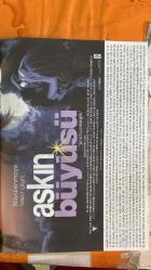 SİNEMA HAFTALIK ANTRAKT GAZETESİ - 02-08 NİSAN 1999 - ROBIN WILLIAMS – UĞUR VARDAN – CHARLIE PETERS – BRENDA BLETHYN – JUDE LAW – JENNIFER TILLY – GRETCHEN MOL – ROBERTO BENIGNI – RADU MIHAILEANU – FAYE KELLERMAN – NORMAN – TOM STOPPARD – SUHA ARIN – AKIRA KUROSAWA – ALAN J. PAKULA – YILMAZ GÜNEY – ABBAS KIAROSTAMI – MARIO MONICELLI – JERRY SCHATZBERG – AGNES VARDA  BAŞLIKLAR: HAFTALIK ANTRAKT – Odam Kireç Tutmuyor – Yan Odadan Melodiler – Patch Adams – Velve Goldmine – Hayat Güzeldir ve Aşık Shakespeare’e Mahkeme Yollarında – Uluslararası İstanbul 11. Kısa Film Günleri – 18. İstanbul Film Festivali – ELVEDA: AKIRA KUROSAWA – ELVEDA: ALAN J. PAKULA – USTALARA SAYGI  FİLMLER: PATCH ADAMS – VELVET GOLDMINE – THE STEPMOM – LIAR LIAR – BOUND – THE QUALITY OF MERCY – HAYAT GÜZELDİR – YAŞAM TRENİ – AŞIK SHAKESPEARE – TAHTACI FATMA – CAMIN TERİ – RAŞOMON – BAŞKANIN TÜM ADAMLARI – SEYYİT HAN – AÇ KURTLAR – UMUT – ARKADAŞIMIN EVİ NEREDE – YAKIN PLAN – VE YAŞAM SÜRÜYOR – KİRAZIN TADI –- 12 SAYFA