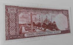 5.EMİSYON 3.TERTİP 500 TÜRK LİRASI KAĞIT PARA R66 016662 SERİ NUMARALI NATÜREL ÇİLALTI-ÇİL ÇOK NADİRDİR