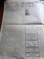Cumhuriyet Gazetesi - 1 Mayıs 1942 - Birmanyadan Sonra Yazan Yunus Nadi Başmakale - Bomba Muhakemesi - Dün Yapılan İki Celsede Suçlu Abdurrahman Sayman Suçlu Pavlofla Kornilofun Sordukları Suallere Cevap Verdi - Milli Servet Artıyor - Halkın Bankalara Mevduatı 364 Milyon Lirayı Buldu - Hitler İle Mussolini Buluştular Fotoğrafı - Kızılay'ın Faaliyeti - Alman Tayyareleri Norvich'e Yeniden Hücum Ettiler - Japonlar Laşio Şehrine Girdiler - Bugün 1 Mayıs Bayramıdır - Von Der Goltz Paşa ve Türk Alman Silah Arkadaşlığı Yazan Emekli General H. Emir Erkilet - 50 Bin Çift Torik Tutuldu - Hariciye Umumi Katibi Numan Menemecioğlu İstanbul'da - Türkçe Sözlü Türkçe Şarkılı Leyla Filmi Leyla Taksim Sinemasında - Hello Broadway Filmi Başrolde Alice Fay Marmara Sinemasında - Raşid Rıza Tiyatrosu ve Halide Pişkin Birlikte Şehzadebaşı Turan Sinemasında - Rapid Fenerbahçe Maçı Bugün Şeref Sahasında - Bugünkü Radyo Programı - Bulmaca - Radyolin Diş Macunu - Türk Ticaret Bankası