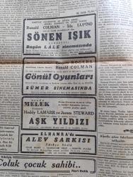 Cumhuriyet Gazetesi - 26 Nisan 1942 - Dönüm Noktası Cumhuriyet Başmakale - Kahraman Orduya İltihak Eden Genç Subaylarımız Fotoğrafı - Ankara'daki Yedek Subay Okulunu Bitiren Gençlerin Merasimi - Örfi İdare Kanununda Yapılacak Yeni Tadilat - Rus Japon Münasebatı Bozuluyor Mu - Milli Şef İsmet İnönü Ve Eşi Çocukları İzlerken Fotoğraf - General Giraud Almanya'dan Kaçtı - Şark Cephesi Harekatı Her Kesimde Hava Faaliyetleri Çok Arttı - Japonlar Yeni Takviye Kıtaları Aldılar - Halk Oyunları Gecesi Fotoğraf - İstanbul Muhteliti İzmir Takımına 2 1 Yenildi Fotoğraf - Karne Yolsuzluğu - Haftanın Şakaları Yazan Burhan Felek - Sönen Işık Filmi Bugün Lale Sinemasında - Gönül Oyunları Filmi Başrolde Gingers Rogers Ronald Colman Sümer Sinemasında - Zeytinyağı Satışı Serbest Bırakılacak - Küçük Hikaye Çoluk Çocuk Sahibi Yazan Nuri Refik - Sızı Yazan Mükerrem Kamil Su Yazı Dizisi - Lorel Hardi Mektepte Filmi İpek Sinemasında - Türkiye Güreş Birinciliği Müsabakaları Başladı -Bomonti Bahçesi